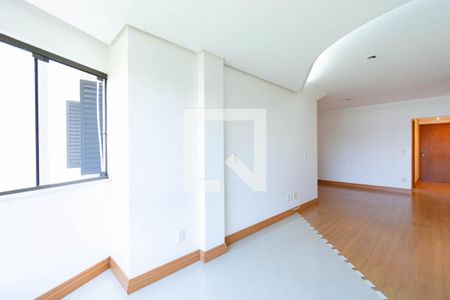 Apartamento à venda com 3 quartos, 108m² em Marechal Rondon, Canoas