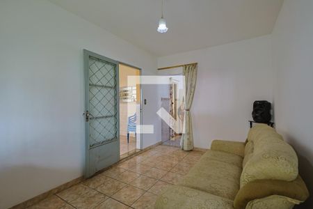 Casa à venda com 4 quartos, 737m² em Horto Florestal, Belo Horizonte