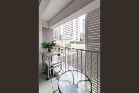 Varanda  de kitnet/studio para alugar com 1 quarto, 25m² em Brooklin, São Paulo