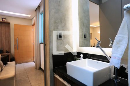 Lavabo de casa à venda com 3 quartos, 209m² em Alvorada, Belo Horizonte