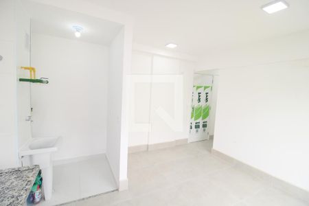 Sala / Cozinha de apartamento para alugar com 2 quartos, 41m² em Vila Pauliceia, São Paulo