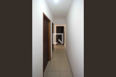 Corredor de casa para alugar com 3 quartos, 400m² em Jardim Imperador (zona Leste), São Paulo