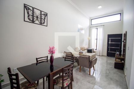 Sala de casa de condomínio para alugar com 3 quartos, 160m² em Parque São Bento, Sorocaba