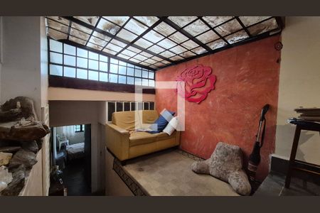 Sala de casa à venda com 4 quartos, 329m² em Vila Curuçá, Santo André