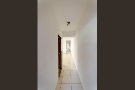 Corredor de casa para alugar com 3 quartos, 74m² em Jardim Peri, São Paulo