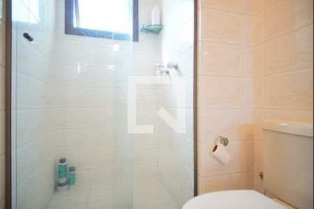 Banheiro da Suíte de apartamento para alugar com 2 quartos, 72m² em Passo D’areia, Porto Alegre