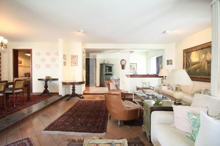 Apartamento à venda com 3 quartos, 240m² em Vila Morumbi, São Paulo