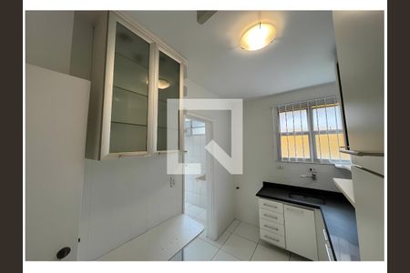 Apartamento para alugar com 3 quartos, 140m² em Jardim das Bandeiras, São Paulo