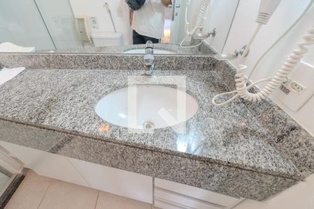 Banheiro de apartamento à venda com 1 quarto, 29m² em Bela Vista, São Paulo