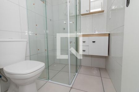 Banheiro de casa para alugar com 1 quarto, 25m² em Vila Ipojuca, São Paulo