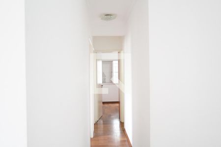 Corredor de apartamento à venda com 3 quartos, 80m² em Vila Regente Feijó, São Paulo