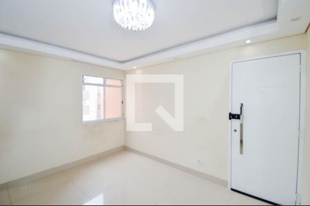 Sala de apartamento para alugar com 2 quartos, 56m² em Jardim Odete, Guarulhos