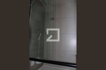 Banheiro de apartamento para alugar com 1 quarto, 60m² em Setor Bueno, Goiânia
