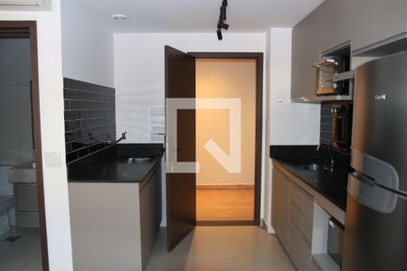 Cozinha e Área de Serviço de apartamento para alugar com 1 quarto, 60m² em Setor Bueno, Goiânia