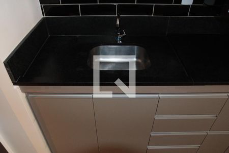 Cozinha e Área de Serviço de apartamento para alugar com 1 quarto, 60m² em Setor Bueno, Goiânia