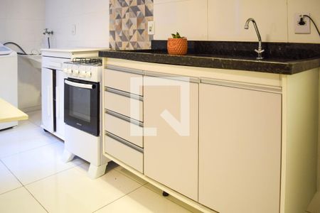 Cozinha de apartamento para alugar com 1 quarto, 35m² em Vila Moreira, São Paulo