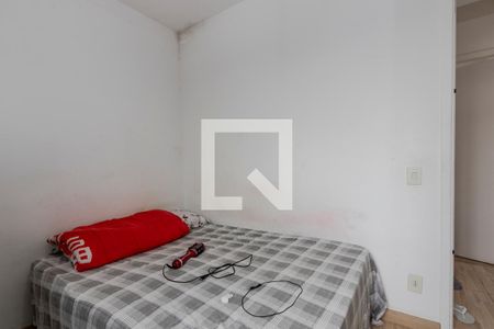 Quarto 1 de apartamento para alugar com 2 quartos, 50m² em Parque Maria Helena, São Paulo