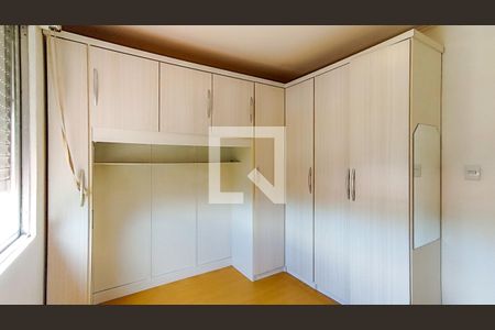 Quarto  de apartamento à venda com 1 quarto, 40m² em Santo Antônio, Porto Alegre