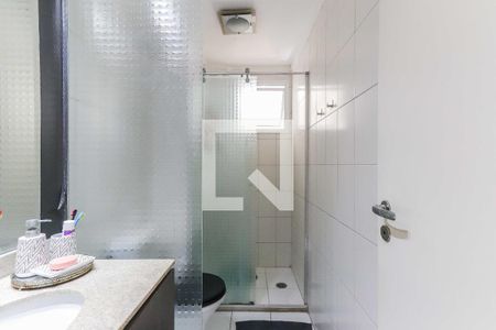 Banheiro Social de apartamento à venda com 3 quartos, 74m² em Jaguaré, São Paulo