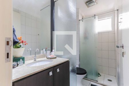 Banheiro Social de apartamento à venda com 3 quartos, 74m² em Jaguaré, São Paulo