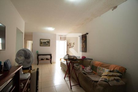 Sala de casa de condomínio para alugar com 4 quartos, 86m² em Wanel Ville, Sorocaba