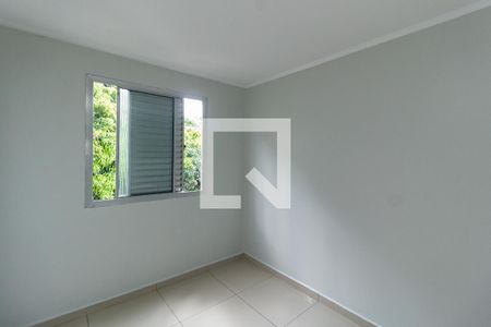 Quarto 2 de apartamento para alugar com 2 quartos, 67m² em Conjunto Residencial José Bonifácio, São Paulo