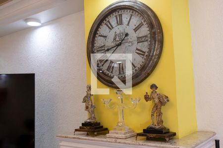 Detalhe Sala de casa de condomínio para alugar com 4 quartos, 250m² em Jardim Astro, Sorocaba