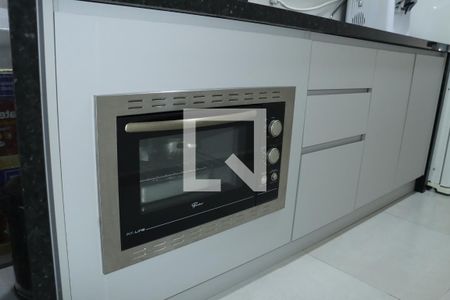 Apartamento para alugar com 2 quartos, 54m² em Jardim de Lourdes, Embu das Artes