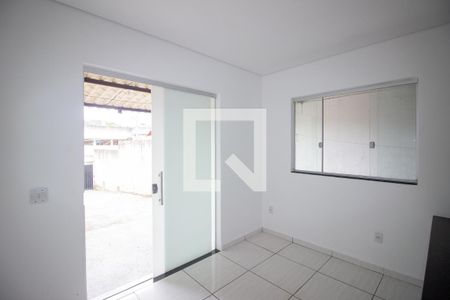 Sala de casa para alugar com 1 quarto, 60m² em Santa Helena, Contagem