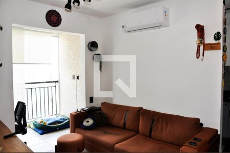 Detalhe - Sala e Sala de Jantar de apartamento à venda com 2 quartos, 49m² em Jardim Iris, São Paulo