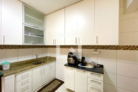 Cozinha de casa à venda com 4 quartos, 180m² em Santa Monica, Belo Horizonte