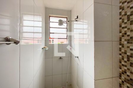 Banheiro de casa à venda com 4 quartos, 180m² em Santa Monica, Belo Horizonte