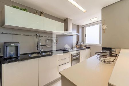 Cozinha  de apartamento à venda com 1 quarto, 94m² em Auxiliadora, Porto Alegre