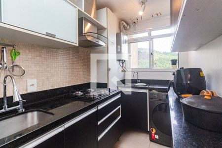 Cozinha  de apartamento para alugar com 2 quartos, 56m² em Morro Santana, Porto Alegre