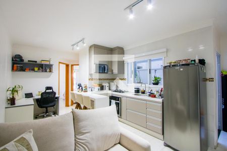 Sala de apartamento para alugar com 1 quarto, 42m² em Vila Pires, Santo André