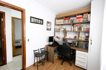 Quarto 1 de casa à venda com 6 quartos, 200m² em Jk, Contagem