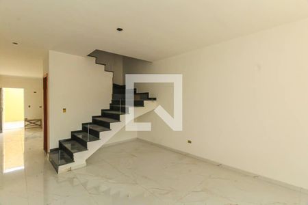 Casa à venda com 3 quartos, 131m² em Vila Prudente, São Paulo