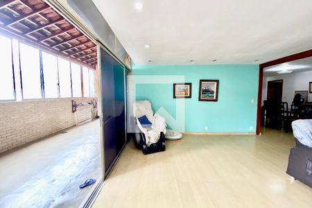 Sala  de apartamento à venda com 3 quartos, 190m² em Copacabana, Rio de Janeiro