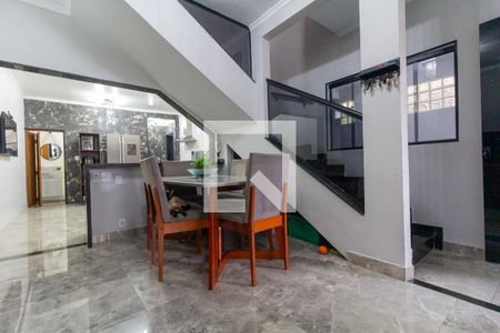 Sala de casa à venda com 2 quartos, 98m² em Burgo Paulista, São Paulo