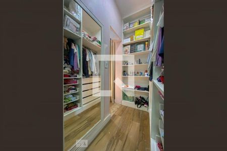 Casa à venda com 3 quartos, 126m² em Olaria, Rio de Janeiro