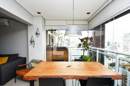 sala de jantar de apartamento à venda com 2 quartos, 74m² em Pinheiros, São Paulo