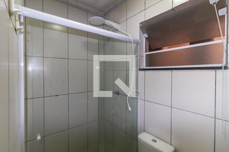 Banheiro de kitnet/studio para alugar com 1 quarto, 28m² em Vila Cunha Bueno, São Paulo