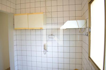 Cozinha - Armários de apartamento para alugar com 2 quartos, 49m² em Ipiranga, Ribeirão Preto