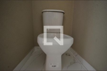 Lavabo de casa para alugar com 2 quartos, 65m² em Marechal Hermes, Rio de Janeiro