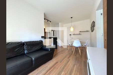 Sala de apartamento para alugar com 2 quartos, 70m² em Pantanal, Florianópolis