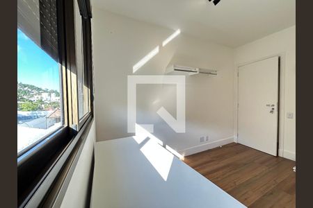 Quarto  de apartamento para alugar com 2 quartos, 70m² em Pantanal, Florianópolis