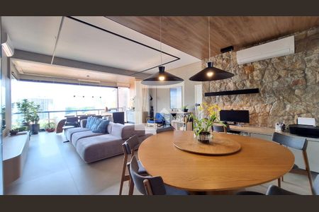 Sala  de apartamento à venda com 2 quartos, 210m² em Lapa, São Paulo