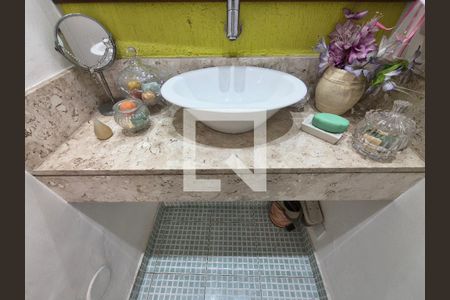 Casa de Condomínio à venda com 3 quartos, 400m² em Anil, Rio de Janeiro