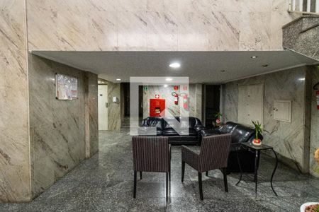 Hall social de apartamento à venda com 3 quartos, 146m² em Vila Galvão, São Paulo