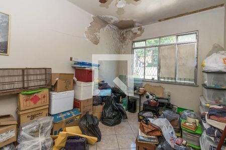 Casa frente - Quarto 2 de casa à venda com 5 quartos, 300m² em Brás de Pina, Rio de Janeiro